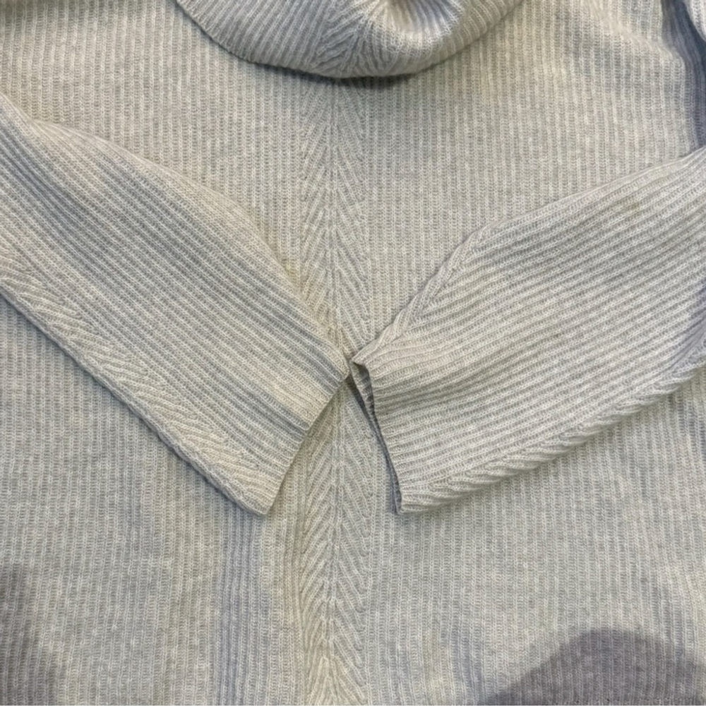 Joye + Fun Ribbed Oversized Cream Gray Cowl Neck Sweater Size M Neutral Cozy - Picture 9 of 13